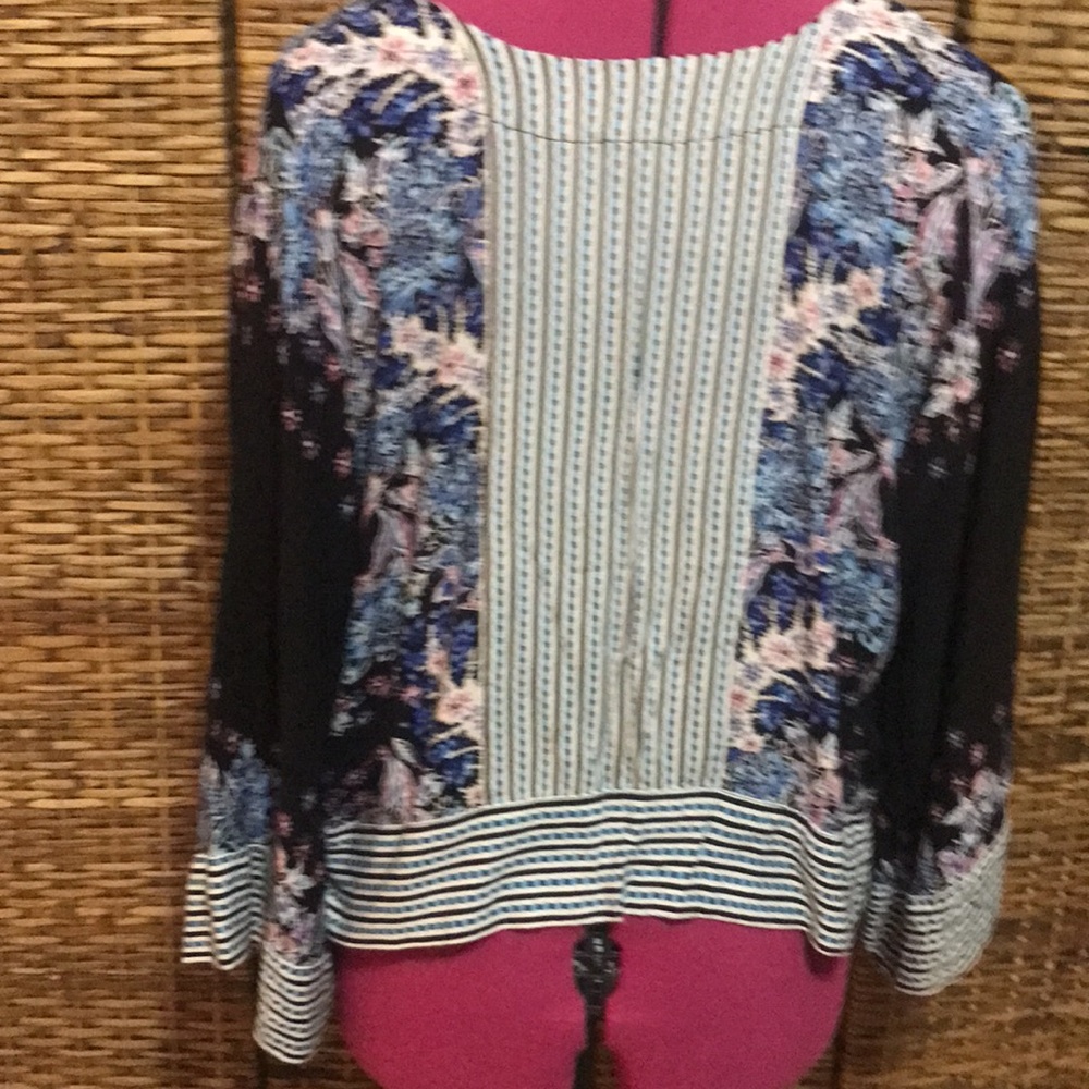 EUC Free People Blue black pink stripe polkadot floral V-neck crop Top blouse S - Picture 5 of 8